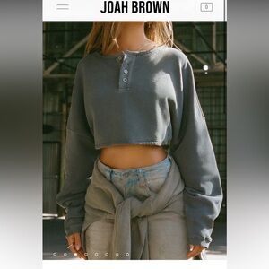 Joah brown Henley cropped sweatshirt S/M